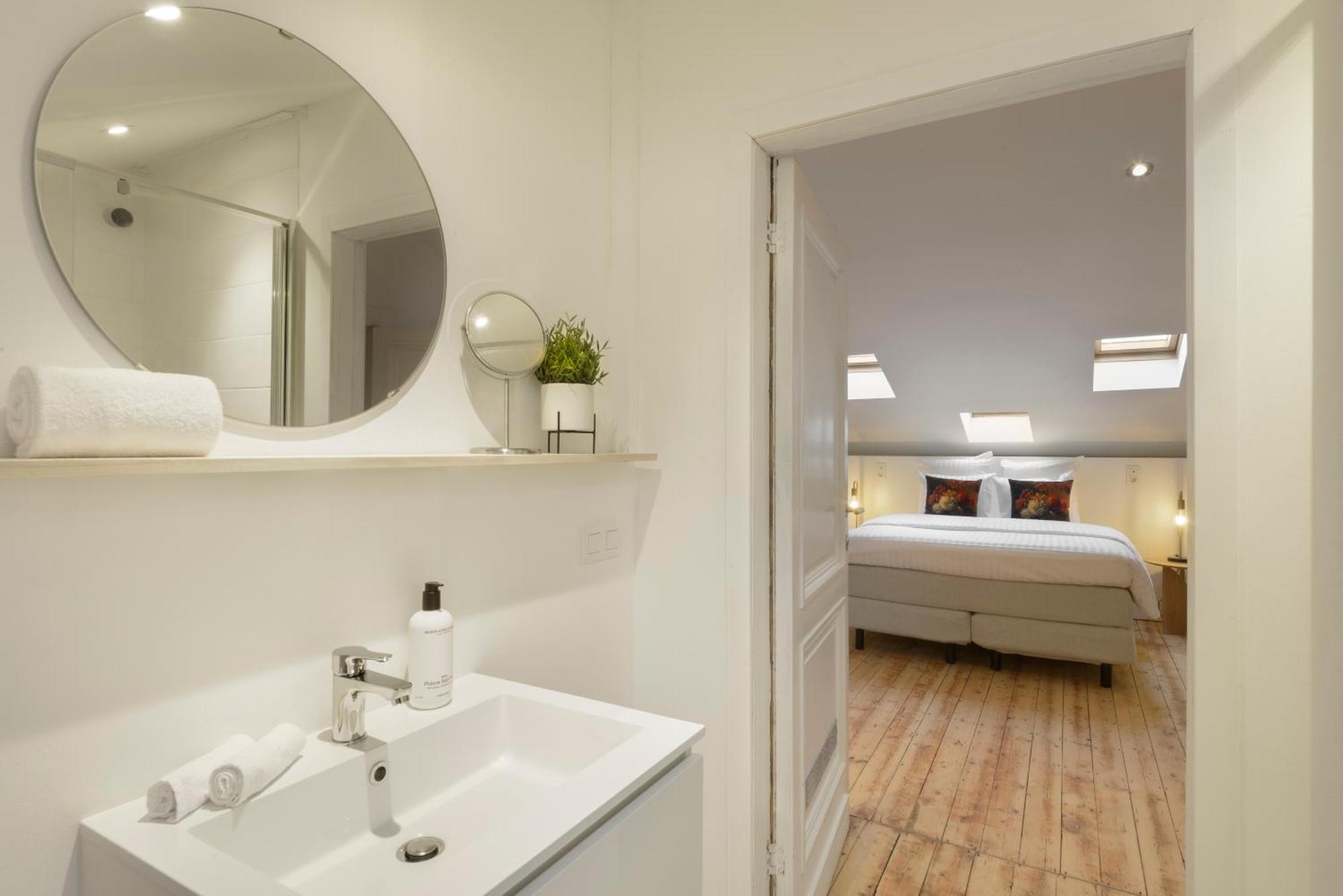 Our Bird'S Nest In The Heart Of Antwerp Hotel ภายนอก รูปภาพ